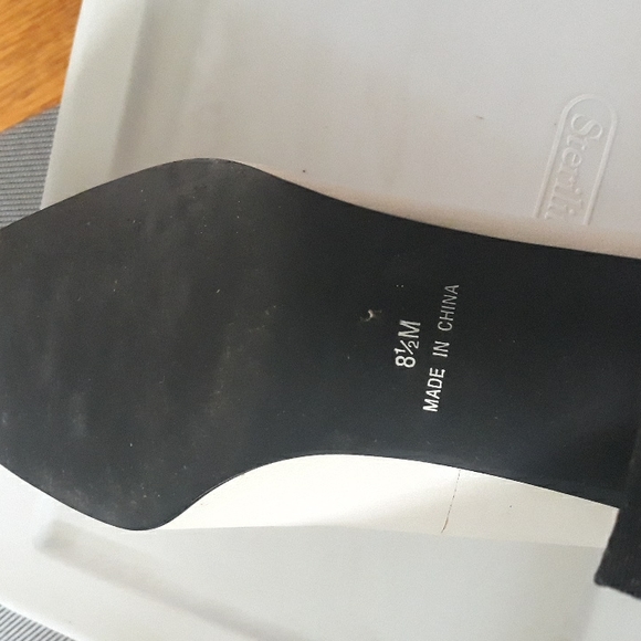 Cream Heels sz 8.5 - Picture 10 of 15